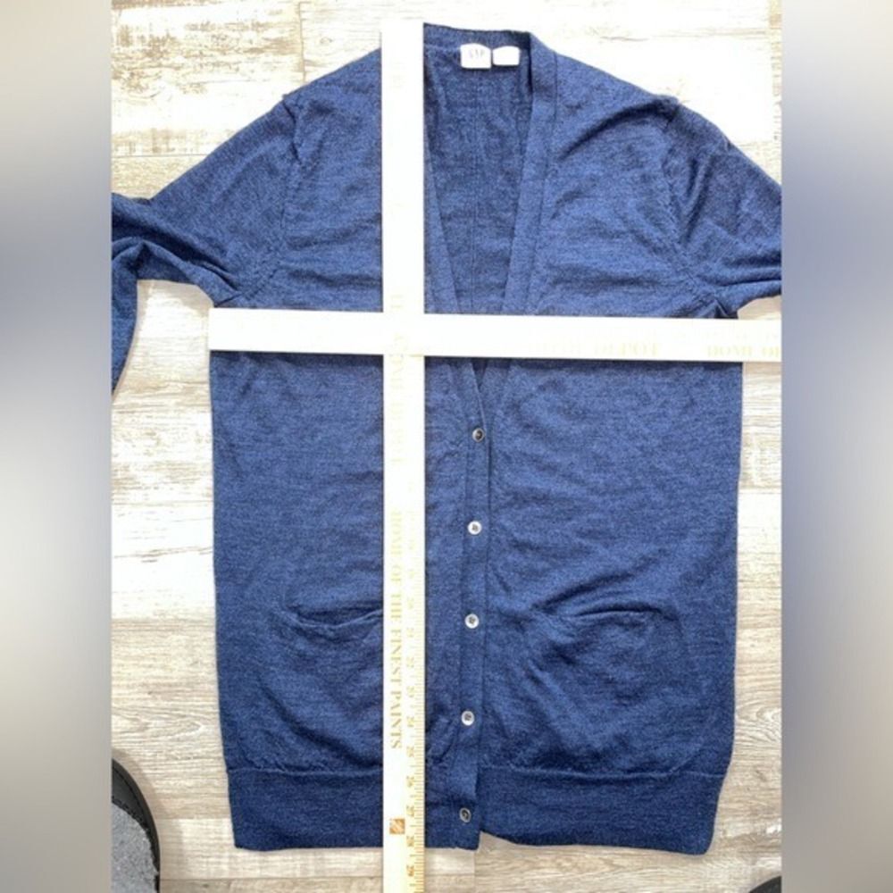 Merino Wool Gap Cardigan Sweater w/ L Blue V-Neck Button Front Pocket LN/NWOT - Picture 4 of 15